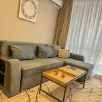 A2 1 Bedroom Modern Apartment *