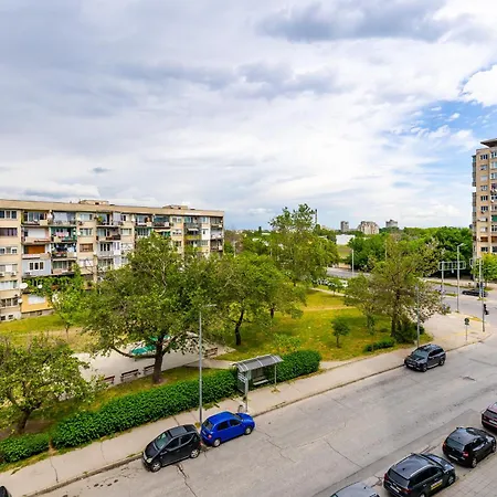 A2 1 Bedroom Modern Apartments *