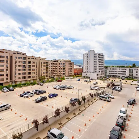 1br Modern And Cozy With Free Street Parking * Plovdiv