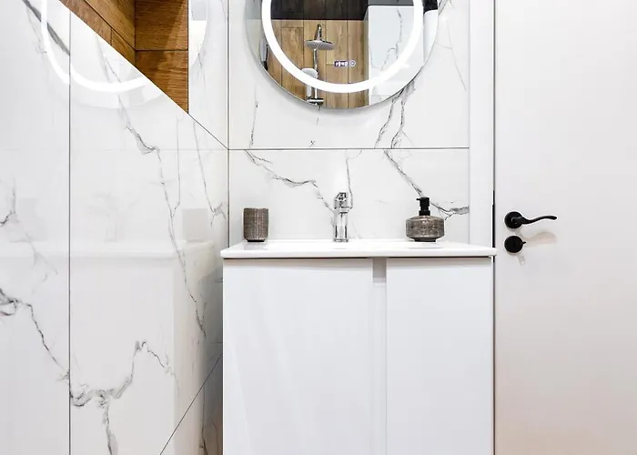 A2 1 Bedroom Modern Apartments Apartment *