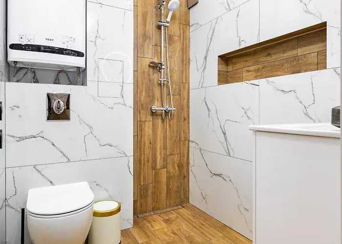 A2 1 Bedroom Modern Apartments *