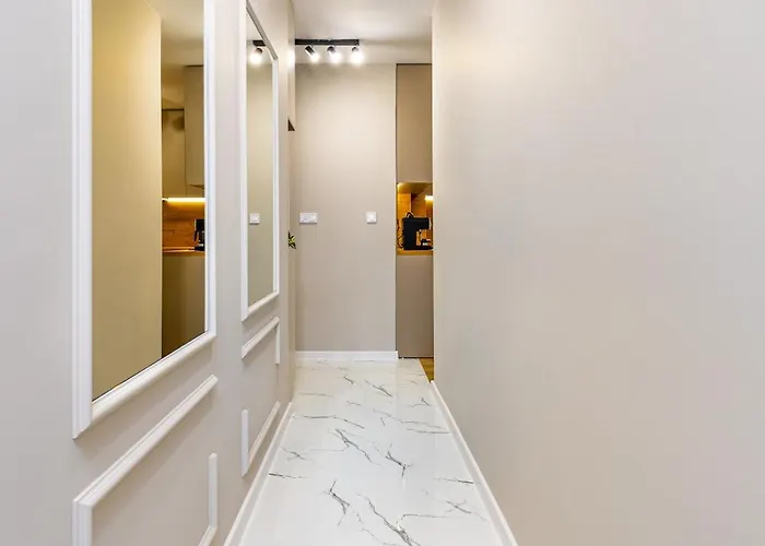 A2 1 Bedroom Modern Apartments Apartment *